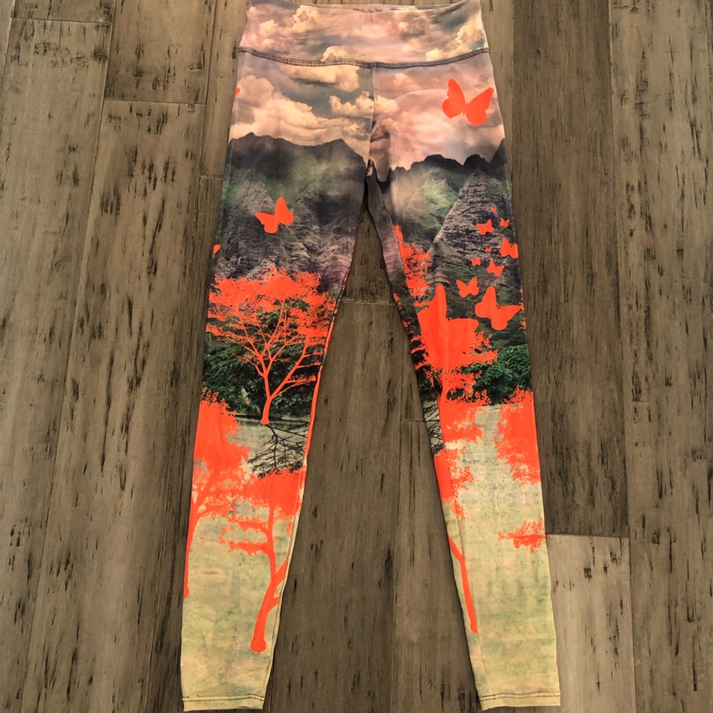 Onzie Fly Free Leggings Size Small